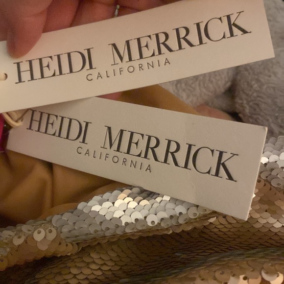 2 PACK -HEIDI MERRICK CALIFORNIA
SIRENA SET - GOLD/NUDE
$225.00 EACH SET - Picture 7 of 13